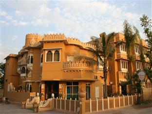 Hotel Pratap Palace Chittorgarh Exteriör bild